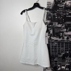 NWT Alo Yoga Alosoft Encore Tennis Dress White Built In Shorts Athletic Size S